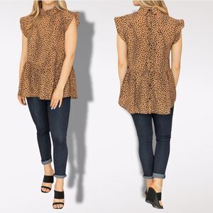 DOE & RAE Leopard Button Back Peplum Ruffle Top S